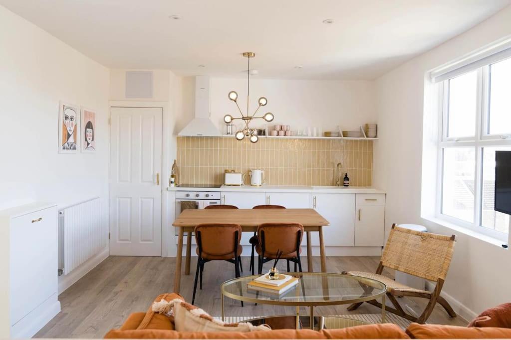 Appartement Boutique Apt. - Edge Of Old Town! *